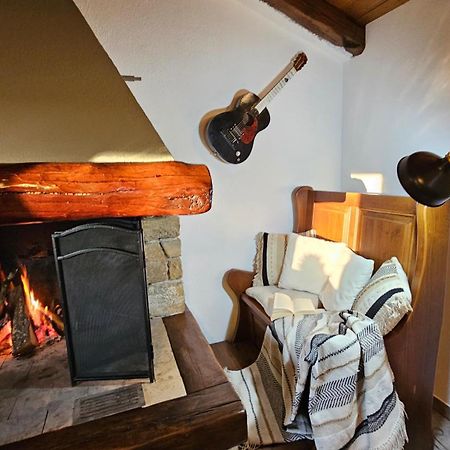 Studio Apartment Cami - Cottage With A Soul Gracisce ภายนอก รูปภาพ