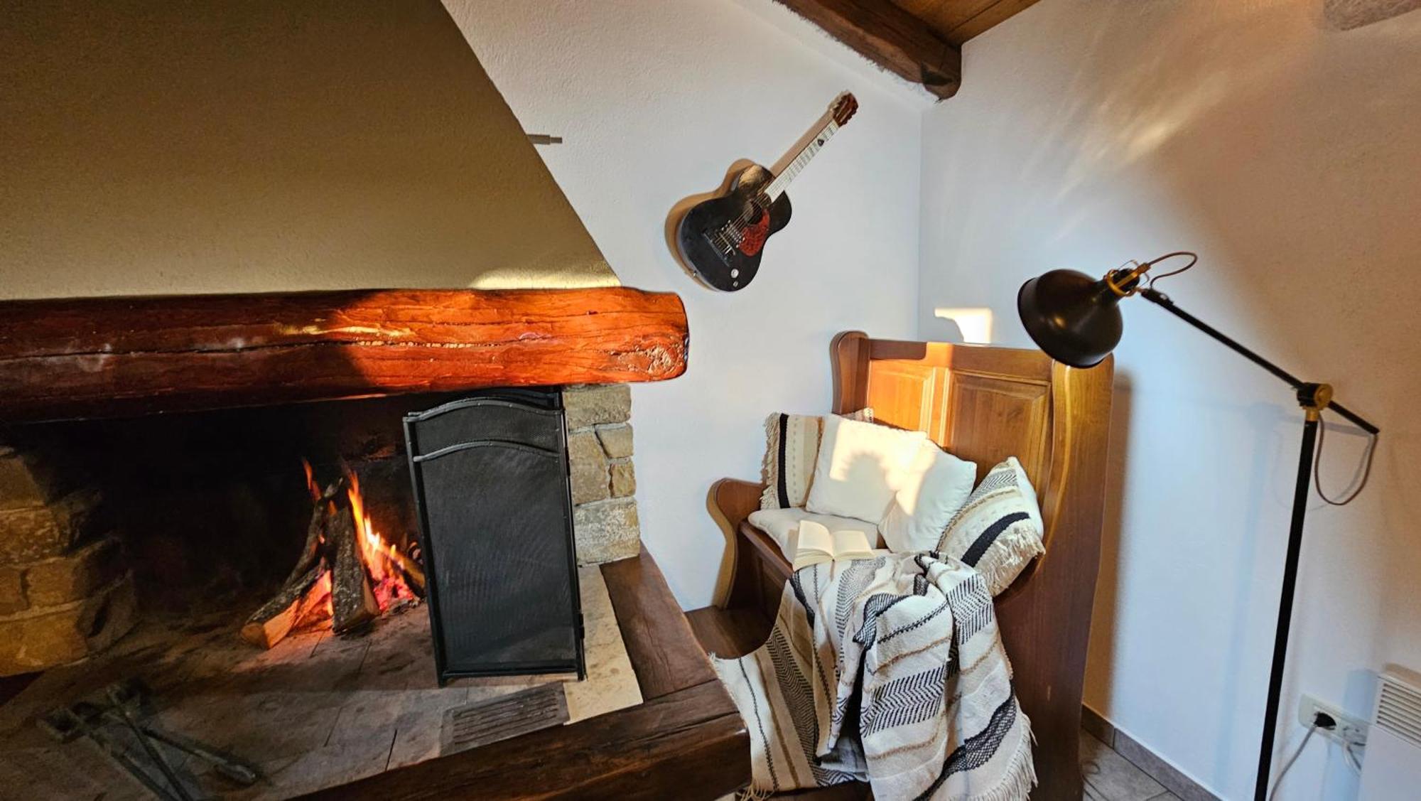 Studio Apartment Cami - Cottage With A Soul Gracisce ภายนอก รูปภาพ