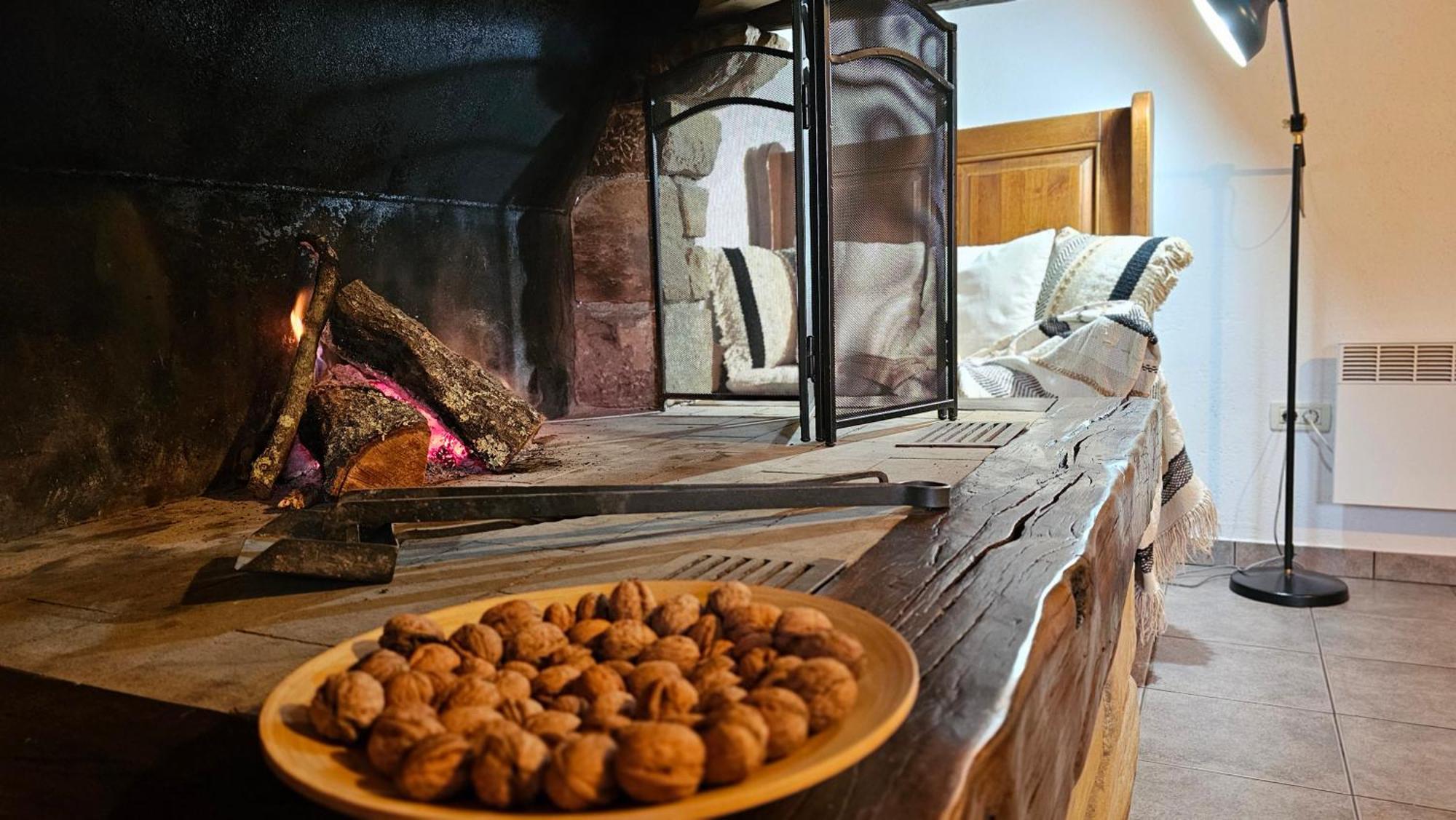 Studio Apartment Cami - Cottage With A Soul Gracisce ภายนอก รูปภาพ